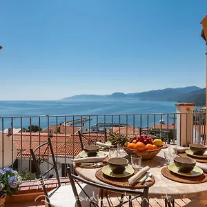 Casa Con Vista Mare Hébergement de vacances Cala Gonone